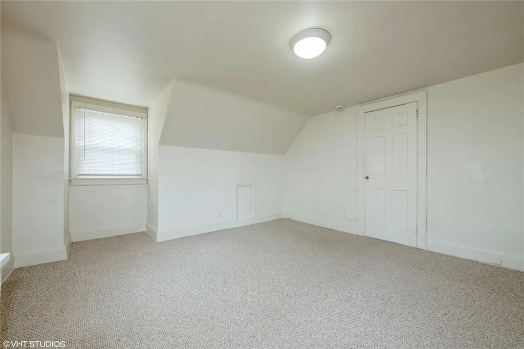 694 Lakeside Drive Baldwin NY 11510