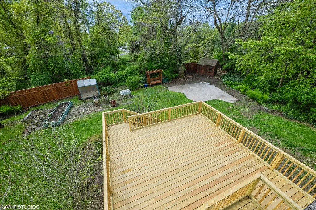 694 Lakeside Drive Baldwin NY 11510