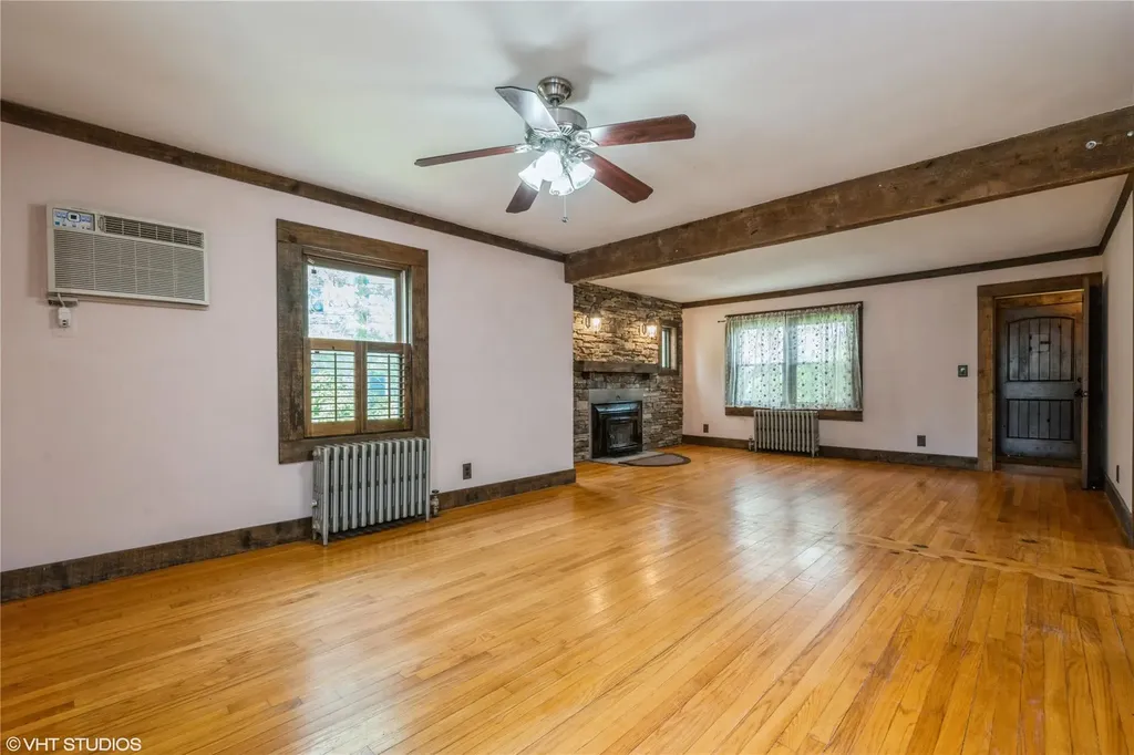 694 Lakeside Drive Baldwin NY 11510