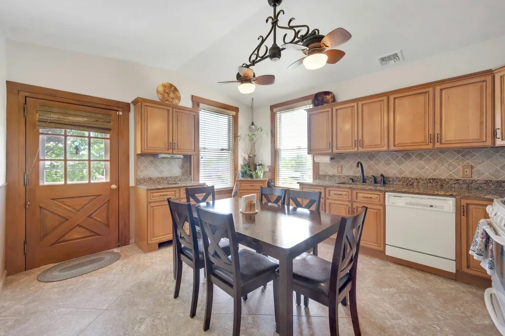 64 Albemarle Place Yonkers NY 10701