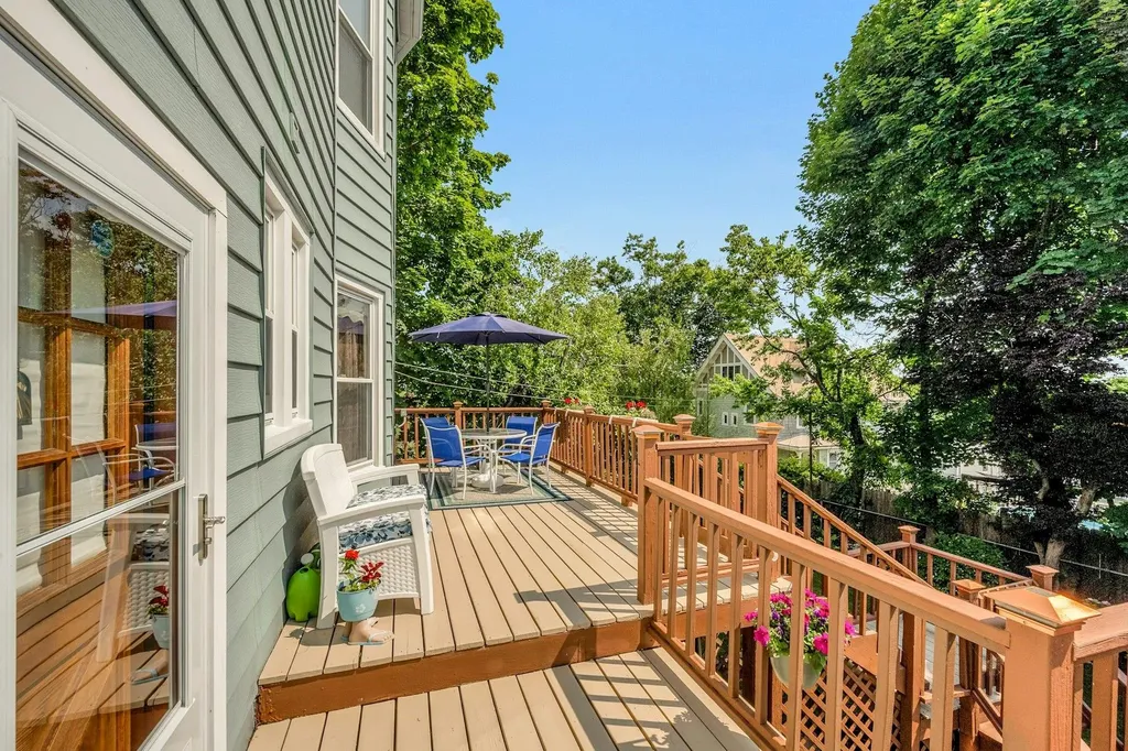 64 Albemarle Place Yonkers NY 10701