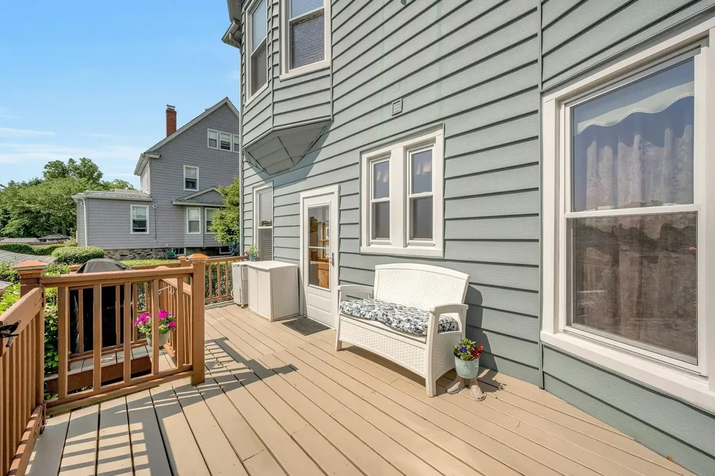 64 Albemarle Place Yonkers NY 10701