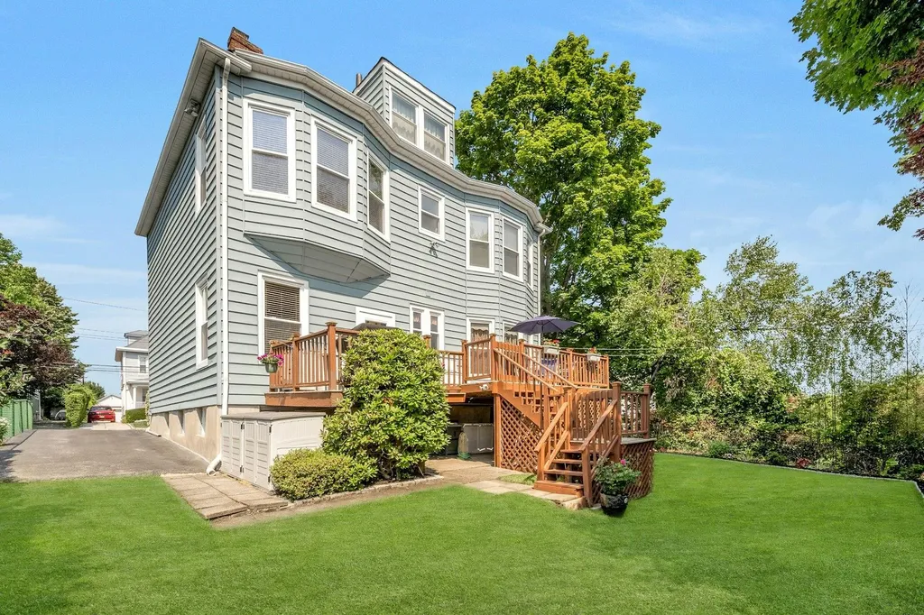 64 Albemarle Place Yonkers NY 10701