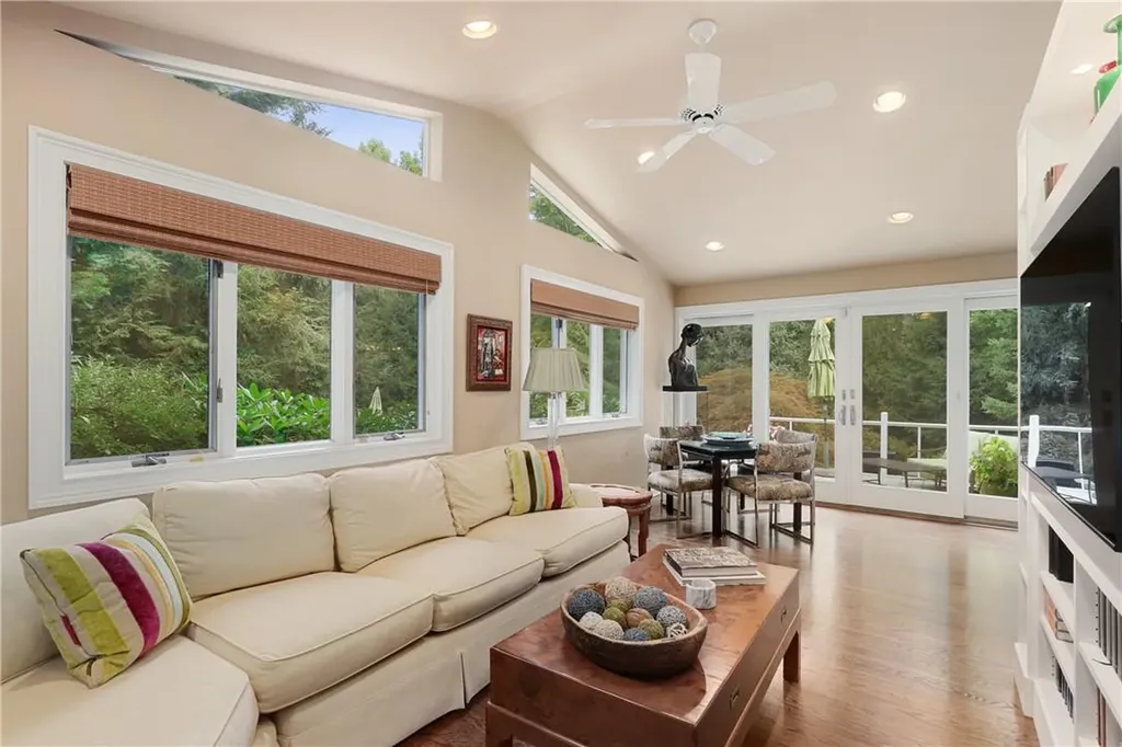2 Winding Brook Drive Larchmont NY 10538