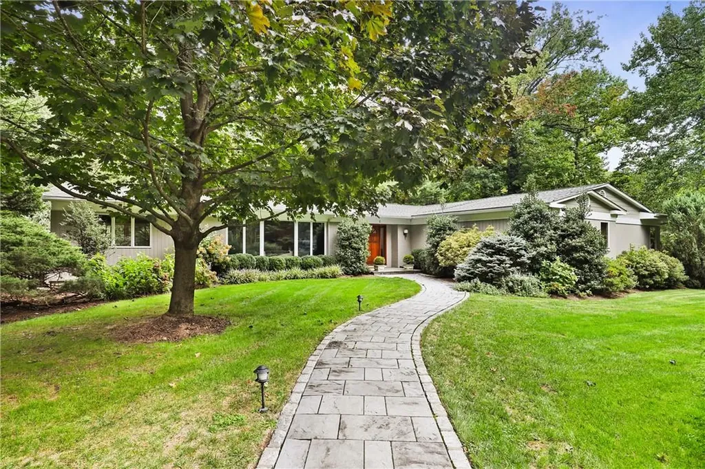 2 Winding Brook Drive Larchmont NY 10538