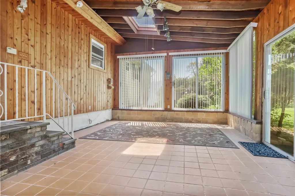 51 Brookside Road Mahopac NY 10541