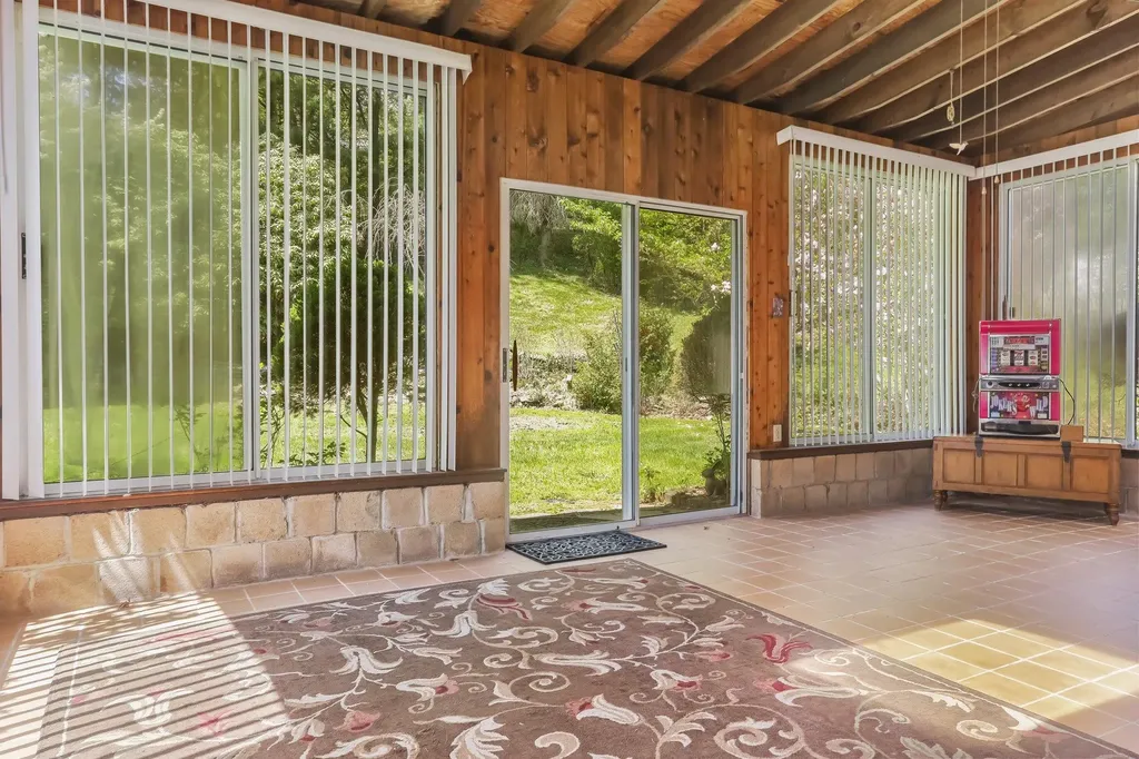 51 Brookside Road Mahopac NY 10541