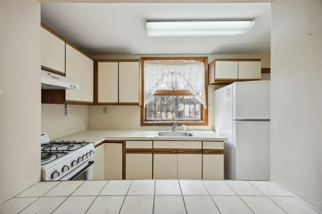 90 Carroll Street Brooklyn NY 11231