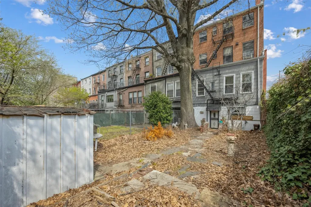 90 Carroll Street Brooklyn NY 11231
