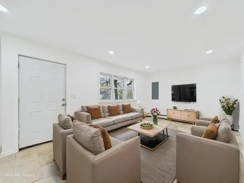 613 Bourdois Avenue Bellport NY 11713