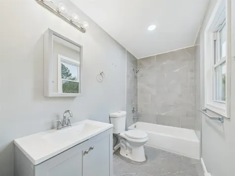 613 Bourdois Avenue Bellport NY 11713