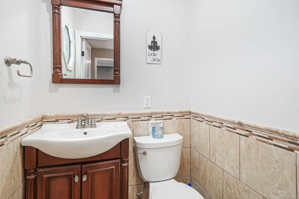 10 Jomar Road Shoreham NY 11786