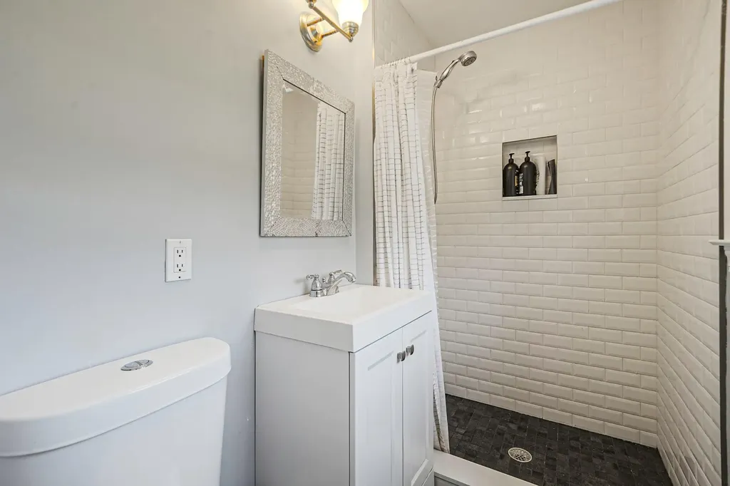 10 Jomar Road Shoreham NY 11786
