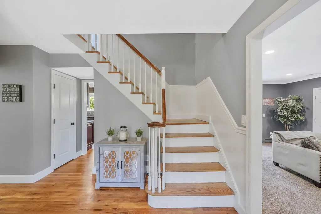 10 Jomar Road Shoreham NY 11786