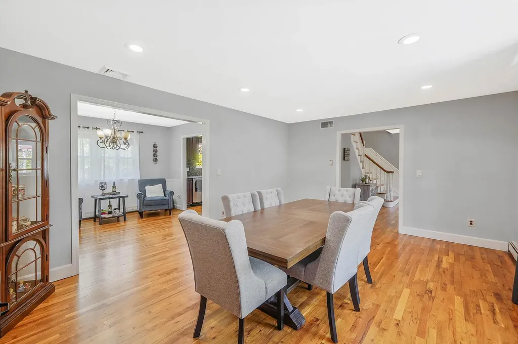 10 Jomar Road Shoreham NY 11786