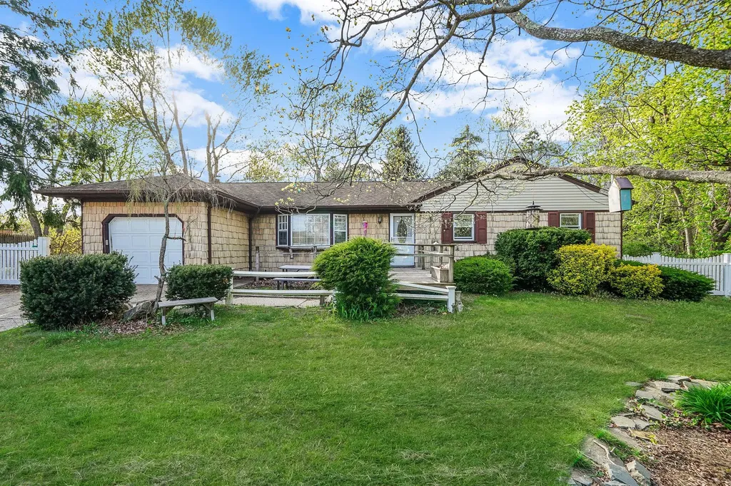 210 Oakdale Bohemia Road Bohemia NY 11716