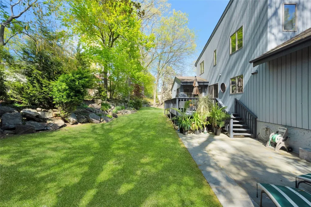 155 Barton Road White Plains NY 10605