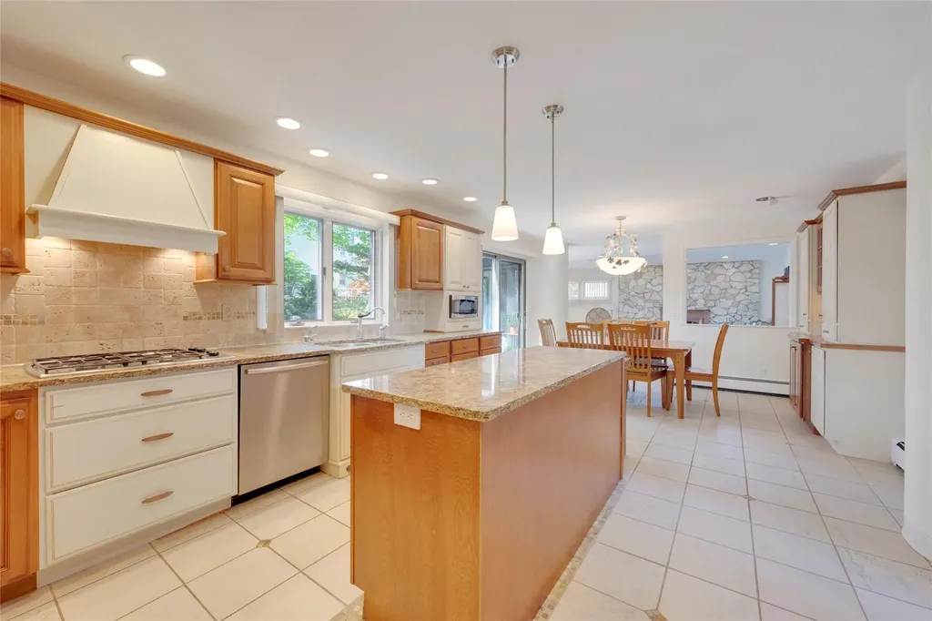 155 Barton Road White Plains NY 10605