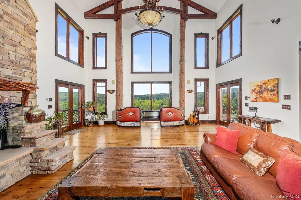 165 Drake Road Pleasant Valley NY 12569