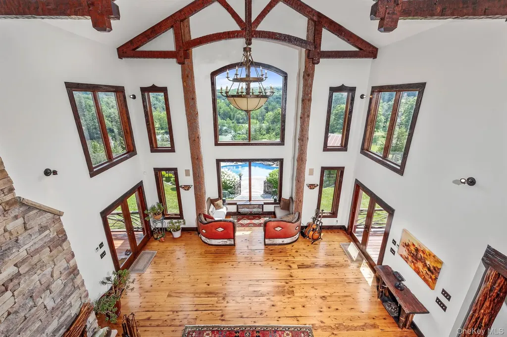 165 Drake Road Pleasant Valley NY 12569