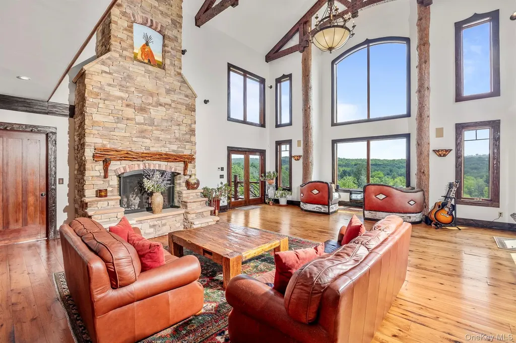 165 Drake Road Pleasant Valley NY 12569