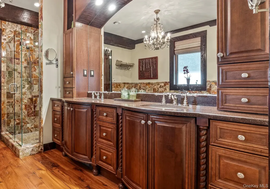 165 Drake Road Pleasant Valley NY 12569