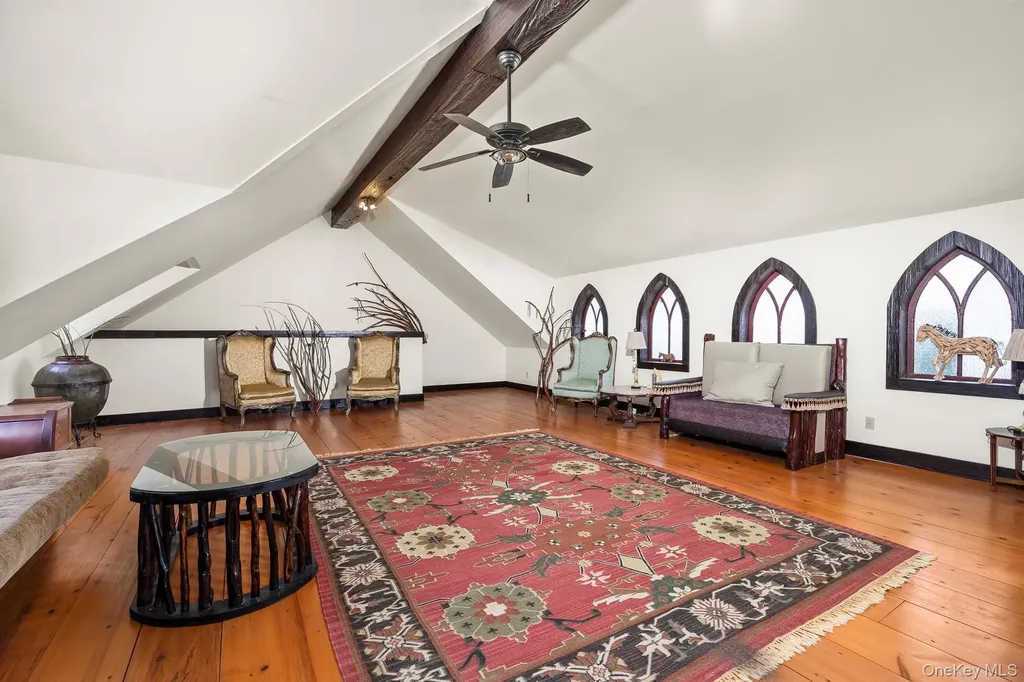 165 Drake Road Pleasant Valley NY 12569