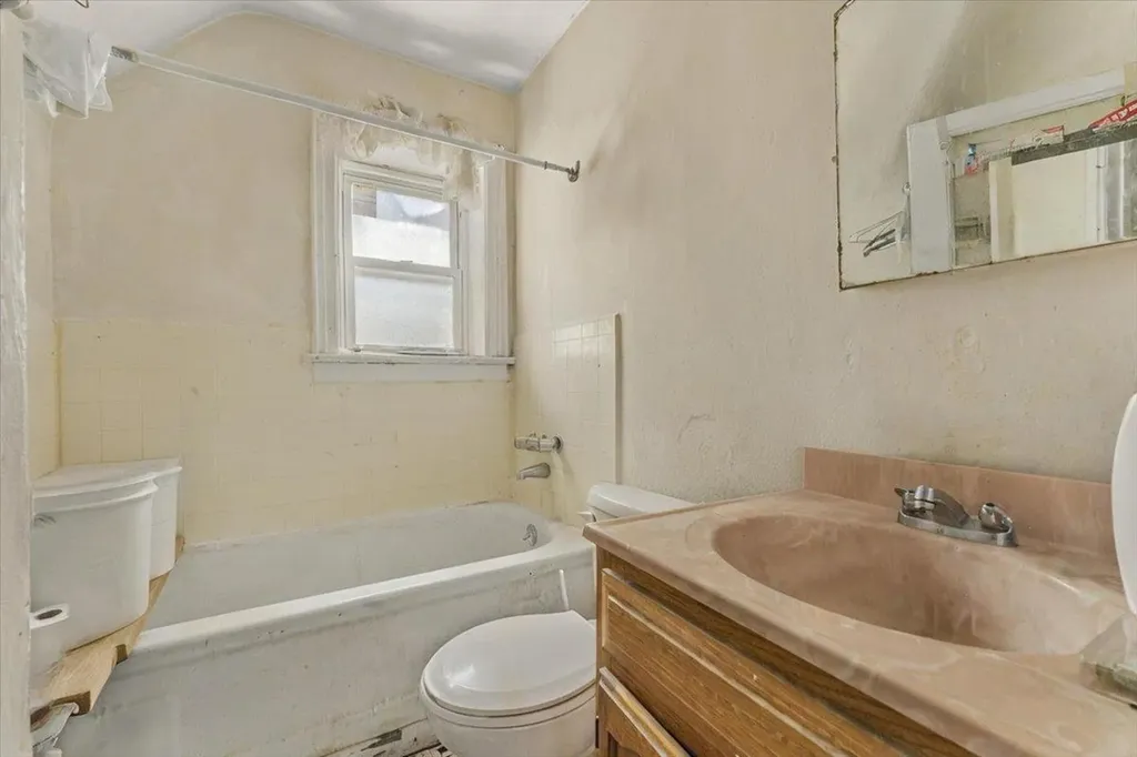 720 E 231st Street Bronx NY 10466