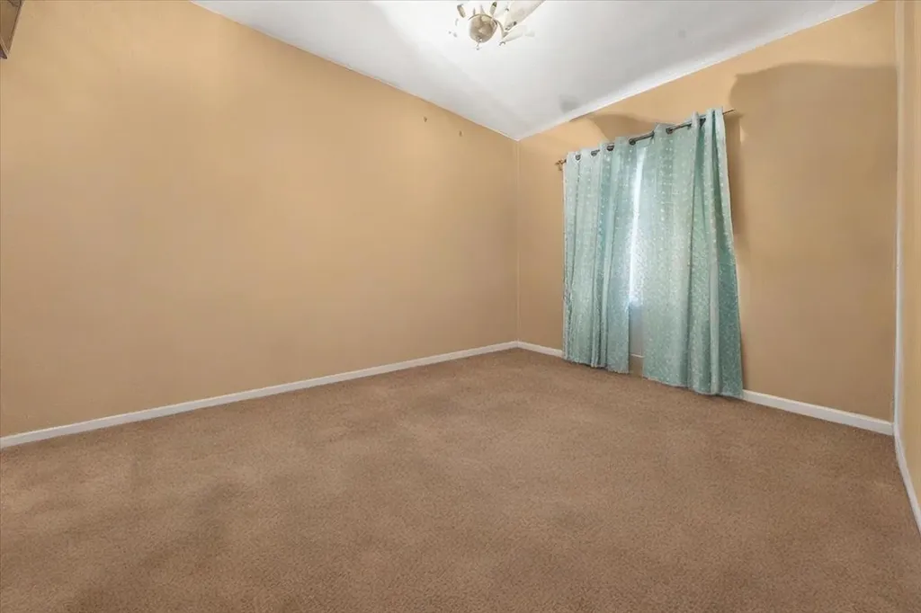 720 E 231st Street Bronx NY 10466