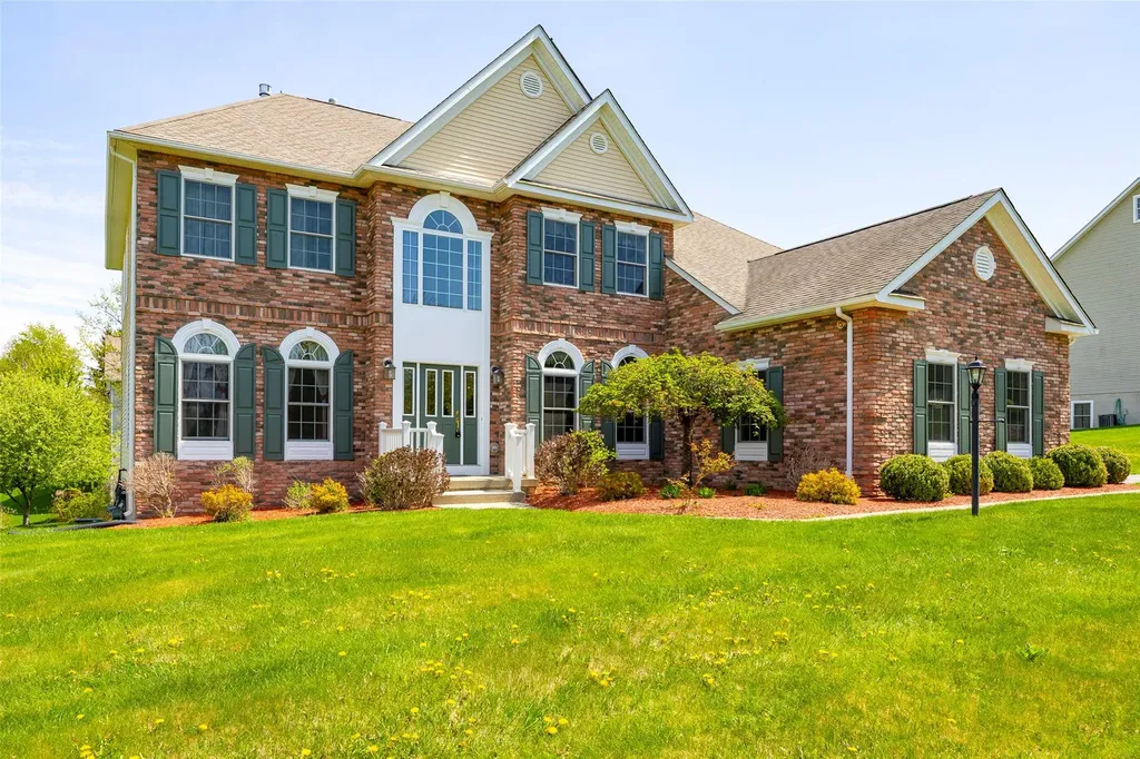 9 Ridgeline Drive Poughkeepsie NY 12603