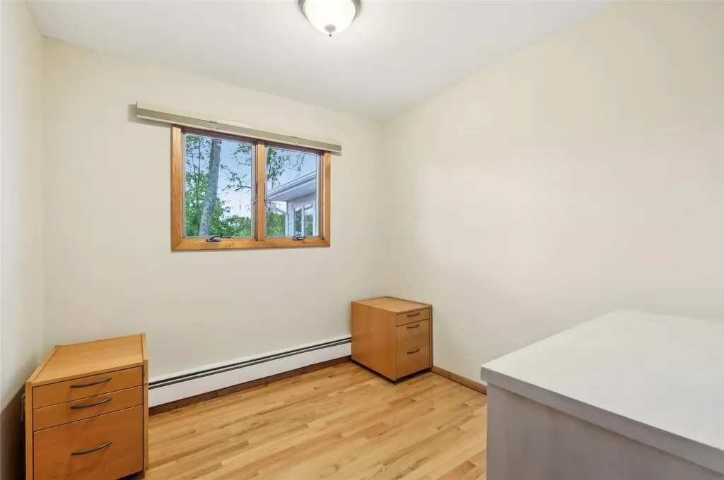 52 Bowman Lane Kings Park NY 11754