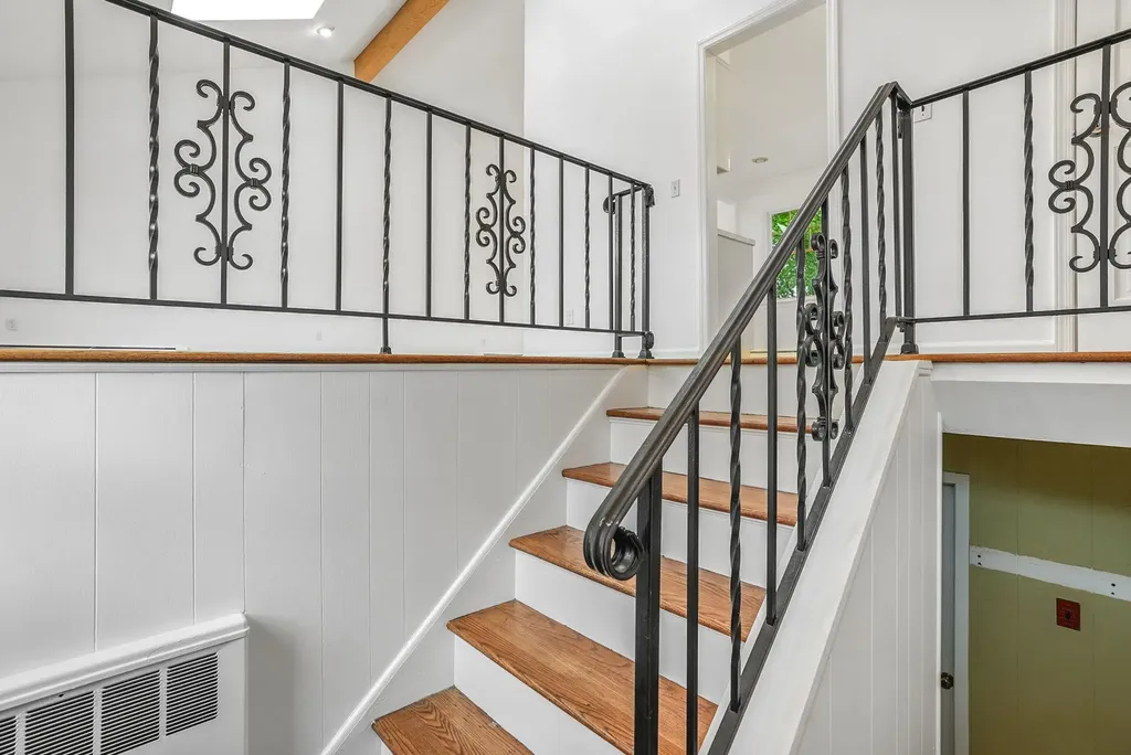 13 Pine Street Mount Kisco NY 10549