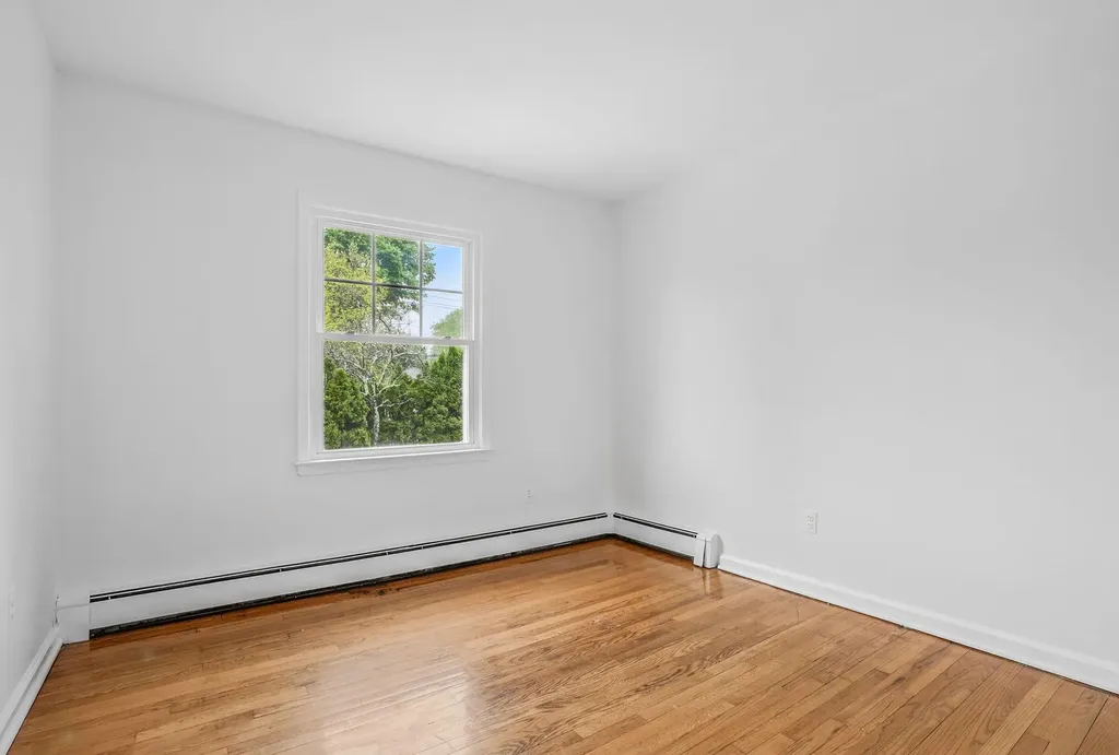 13 Pine Street Mount Kisco NY 10549