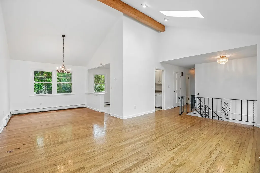 13 Pine Street Mount Kisco NY 10549