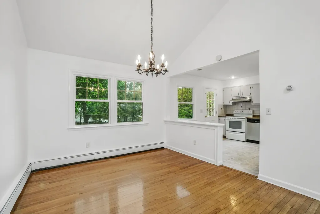 13 Pine Street Mount Kisco NY 10549