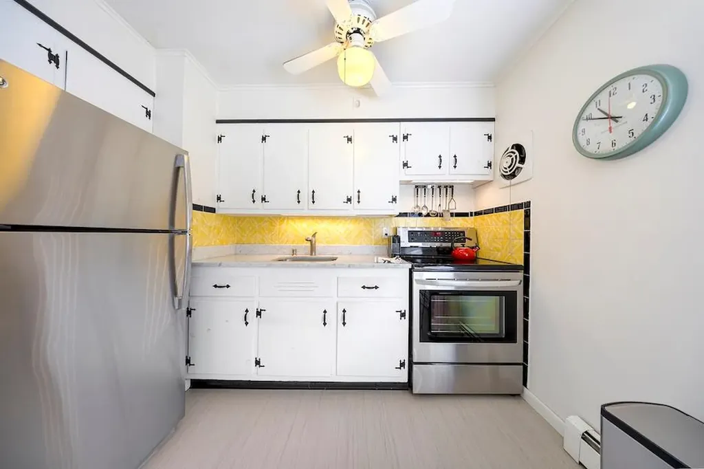 5 Chevy Chase Road Hampton Bays NY 11946