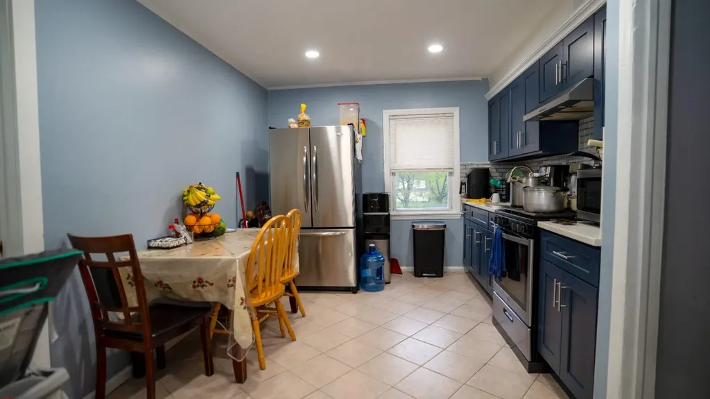 44 Massachusetts Avenue Bay Shore NY 11706