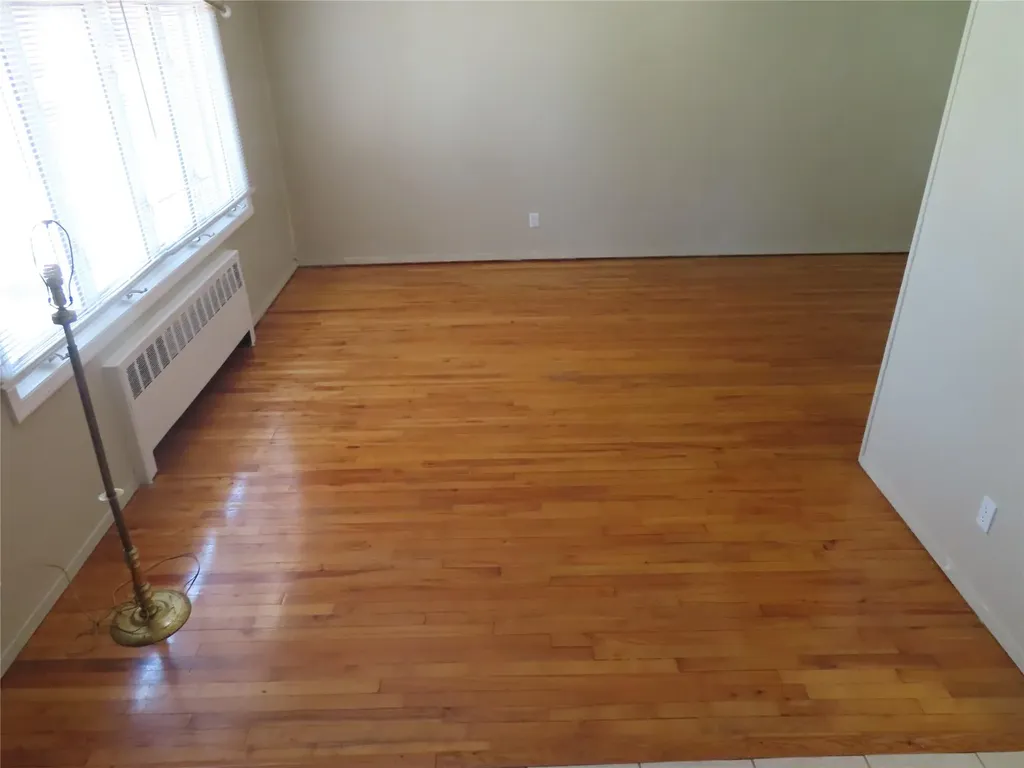 1436 Peters Boulevard Bay Shore NY 11706