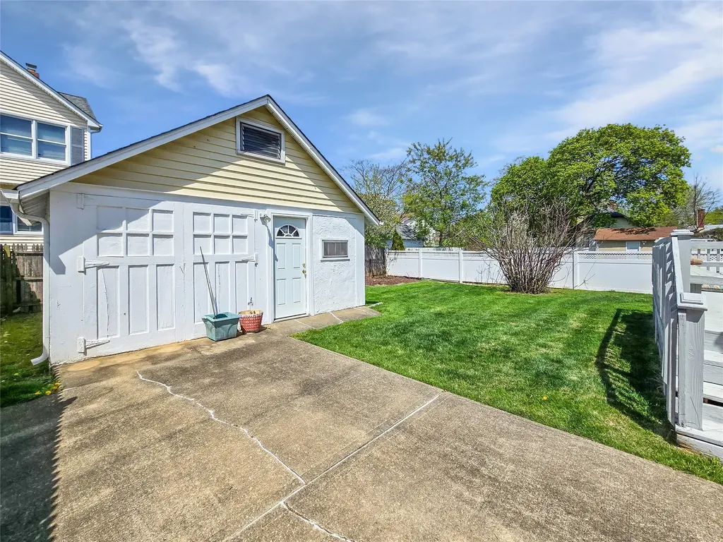 1994 Pine Street North Baldwin NY 11510
