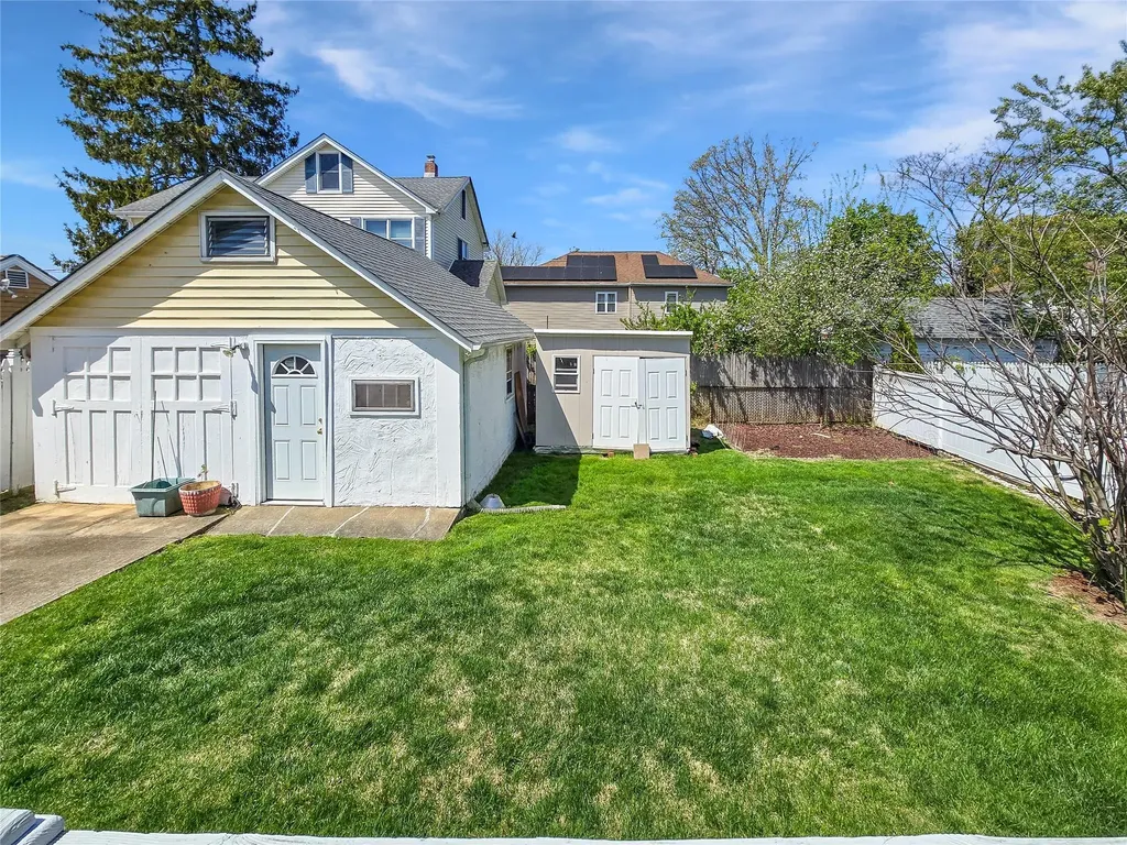 1994 Pine Street North Baldwin NY 11510
