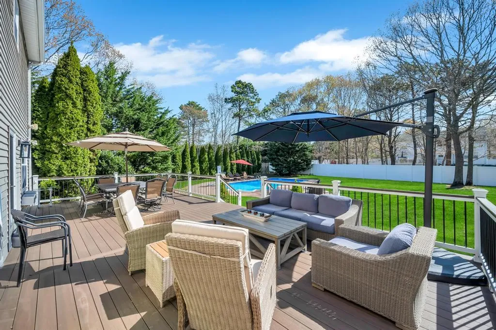 9 Deborah Drive Westhampton Beach NY 11978