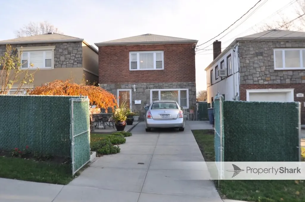 3220 Lafayette Avenue Bronx NY 10465