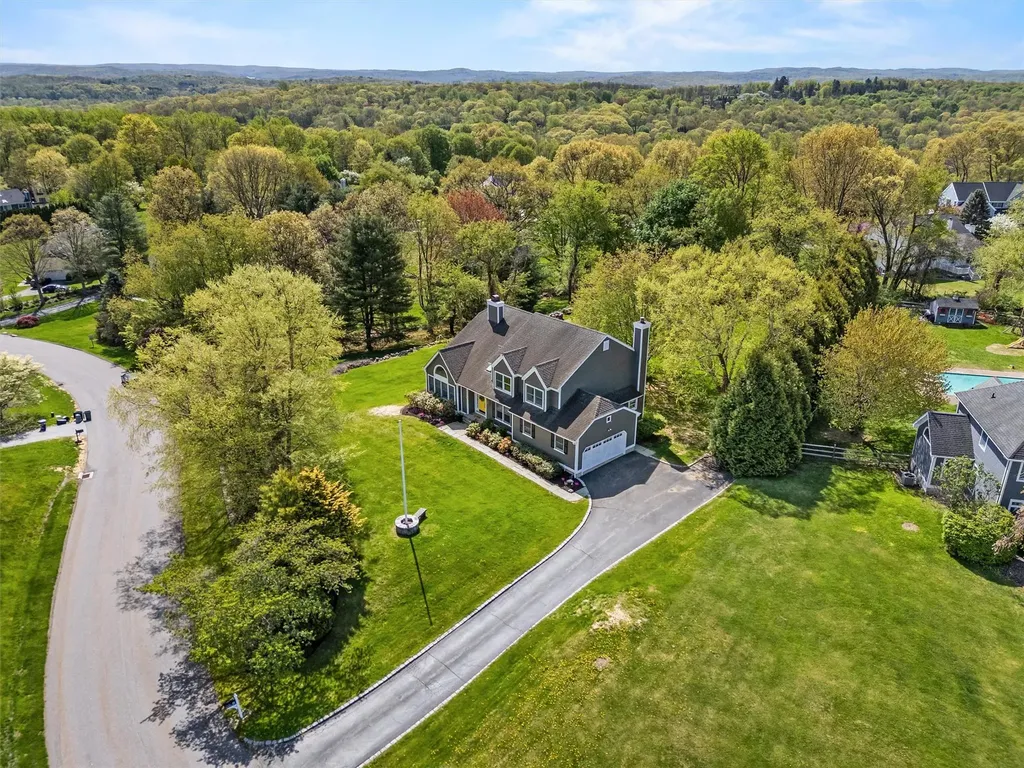 49 Watergate Drive Amawalk NY 10501