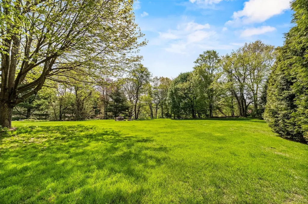 49 Watergate Drive Amawalk NY 10501