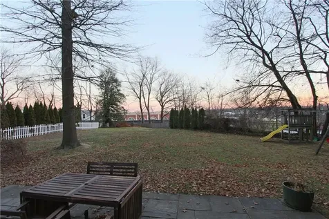 114 Mount Pleasant Avenue Mamaroneck NY 10543