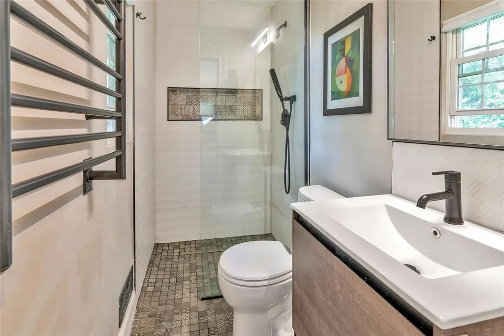 142 Sutton Drive Plainview NY 11803