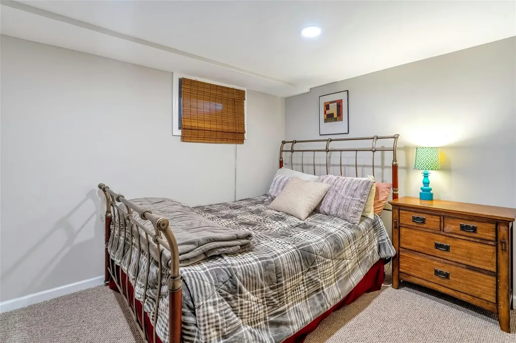 142 Sutton Drive Plainview NY 11803