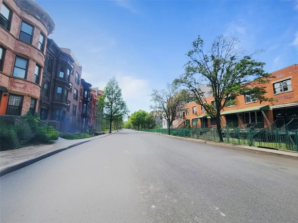 534 Kosciuszko Street Brooklyn NY 11221