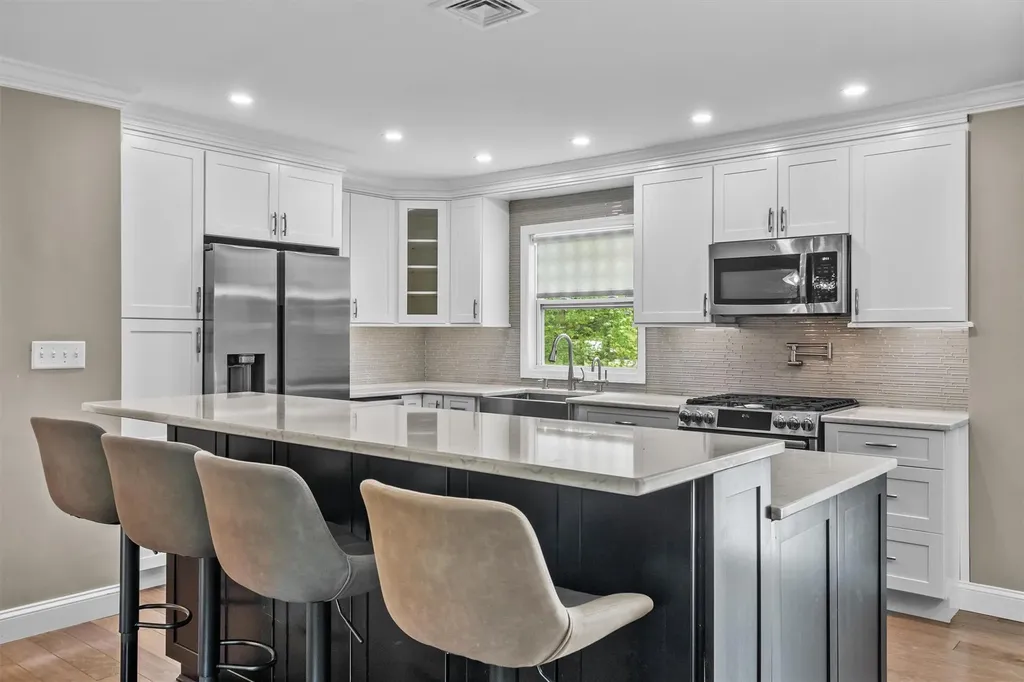 3 Pigeon Hill Road Nanuet NY 10954