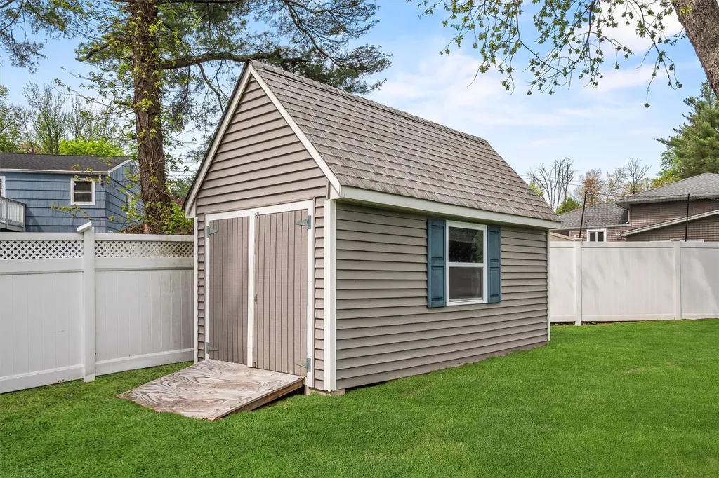 3 Pigeon Hill Road Nanuet NY 10954